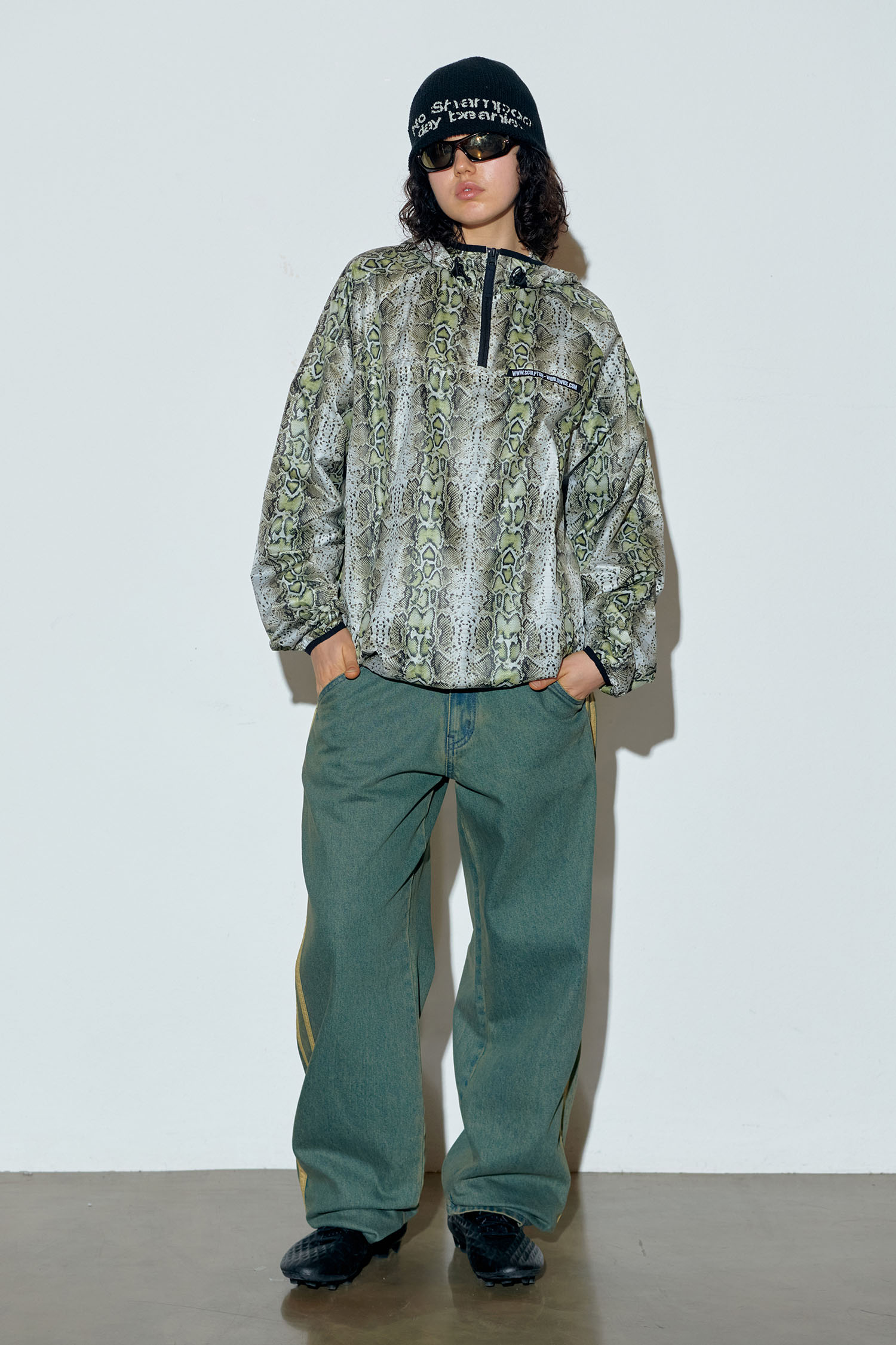 Glossy Patterned Anorak Pullover Green
